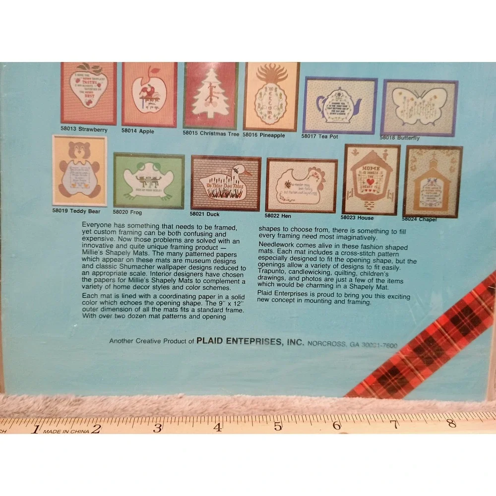 Vintage 1983 Millie's Shapely Mats Plaid 58005 Oval Floral‎ Picture Mat Pattern